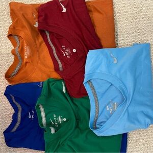 Bundle of 5 men Nike shirts